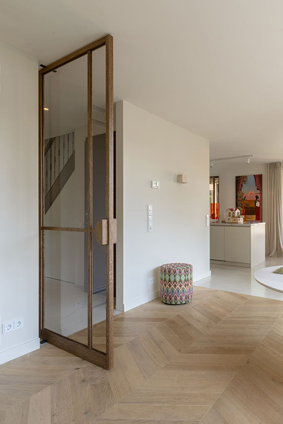 Eikenhouten taatsdeur